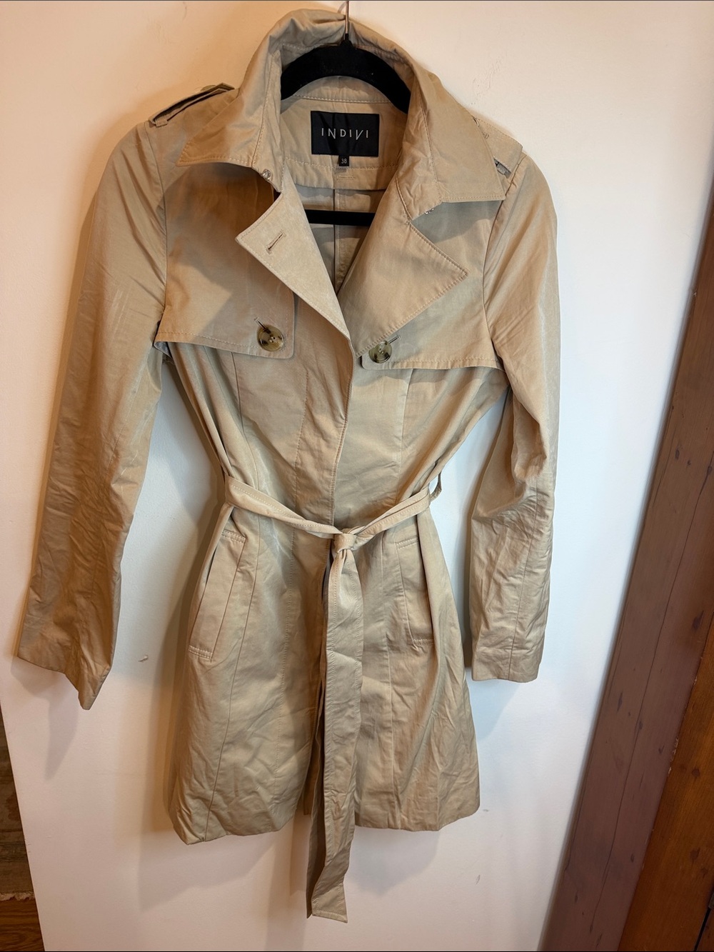 Indivi (premium Japanese brand) Women's Tan Trench Coat with Waist Tie, 38 Chic!
